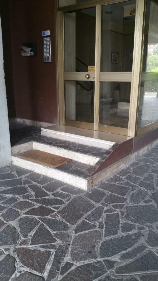 Casa Vacanze Cinecitta'Est Rome Extérieur photo